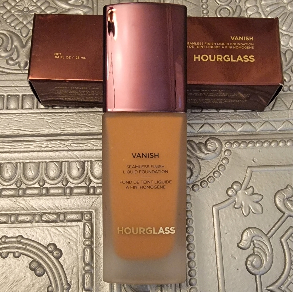 $58 Hourglass Almond Vanish Seamless Finish Liquid Foundation